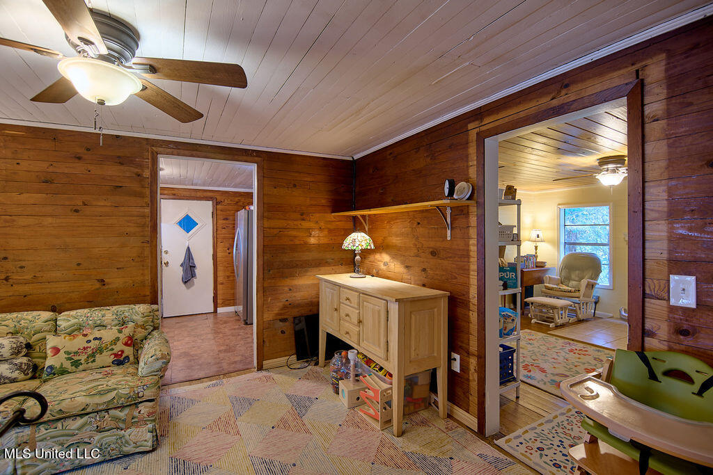1541 Frank Hall Road
