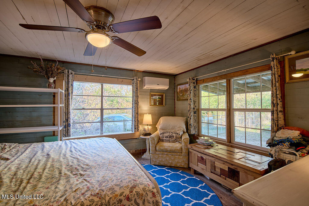 1541 Frank Hall Road