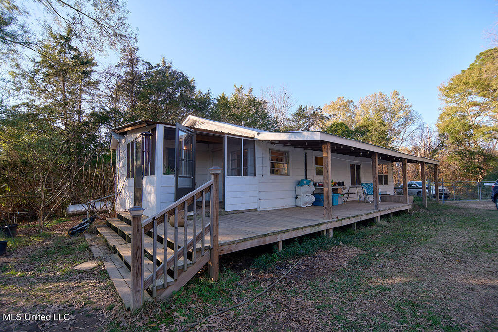 1541 Frank Hall Road