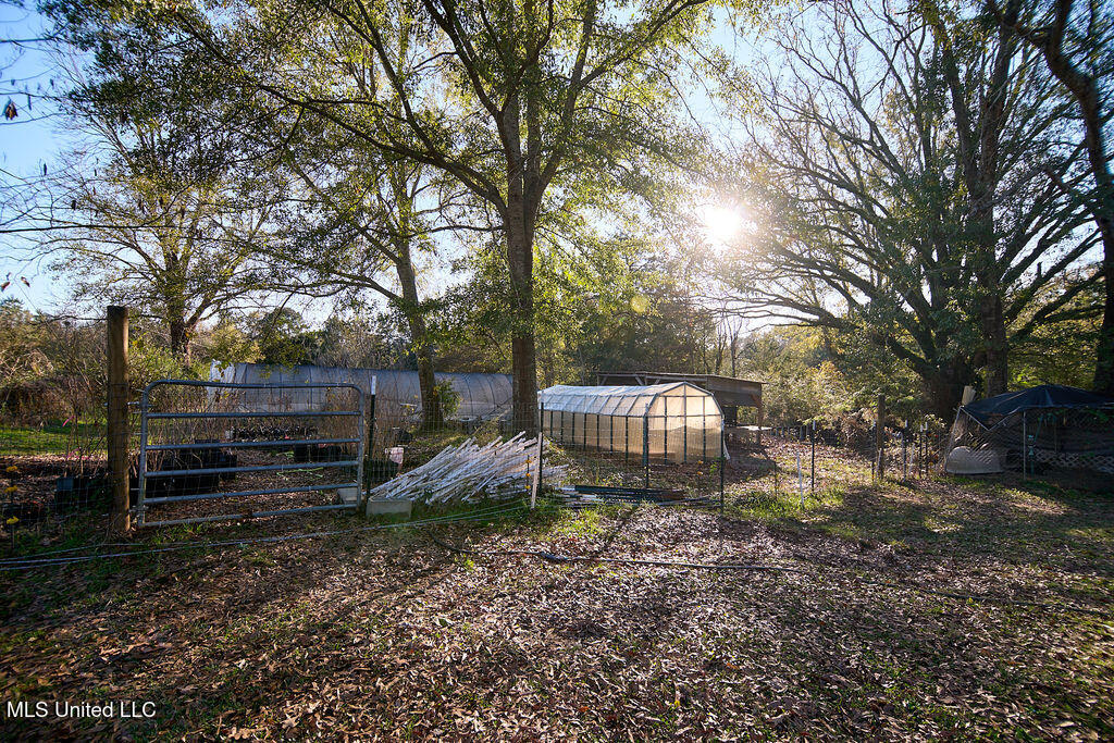 1541 Frank Hall Road