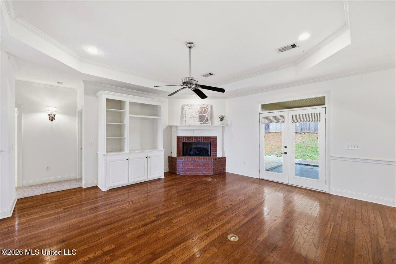 105 Oak Meadow Drive