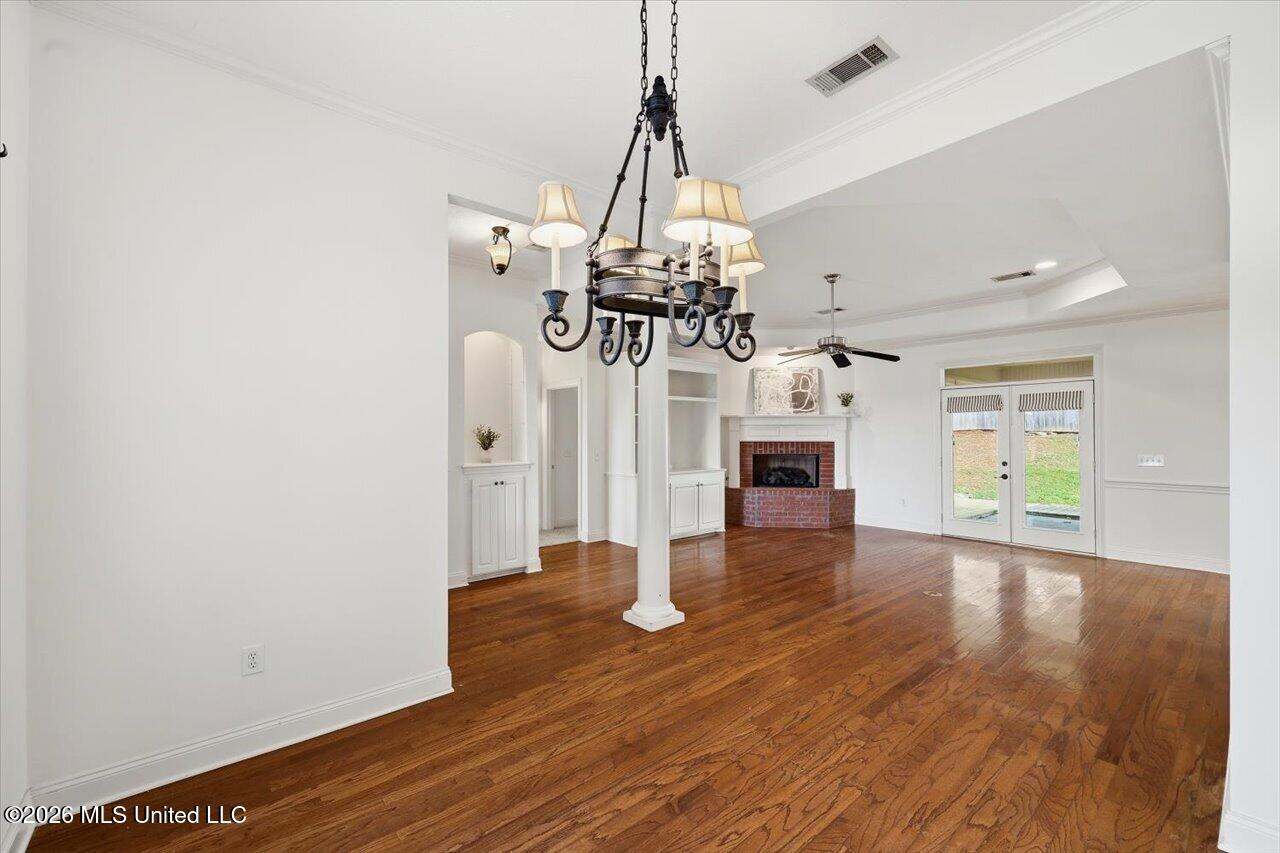 105 Oak Meadow Drive