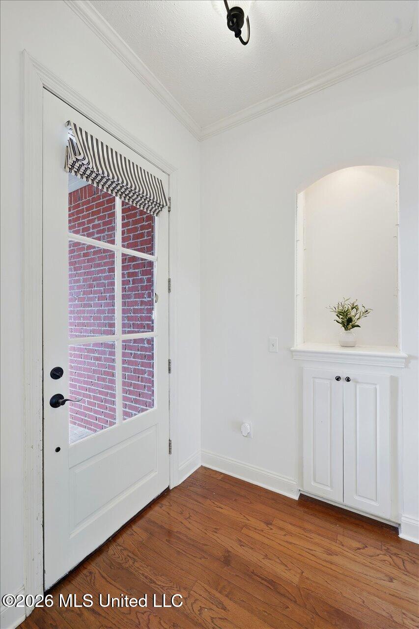 105 Oak Meadow Drive