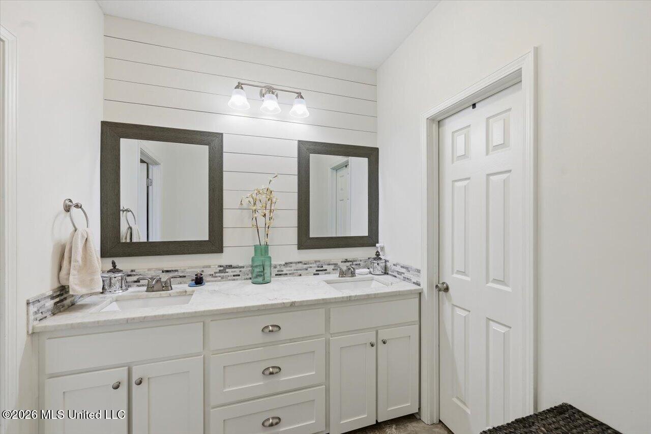 314 Hunters Ridge Drive