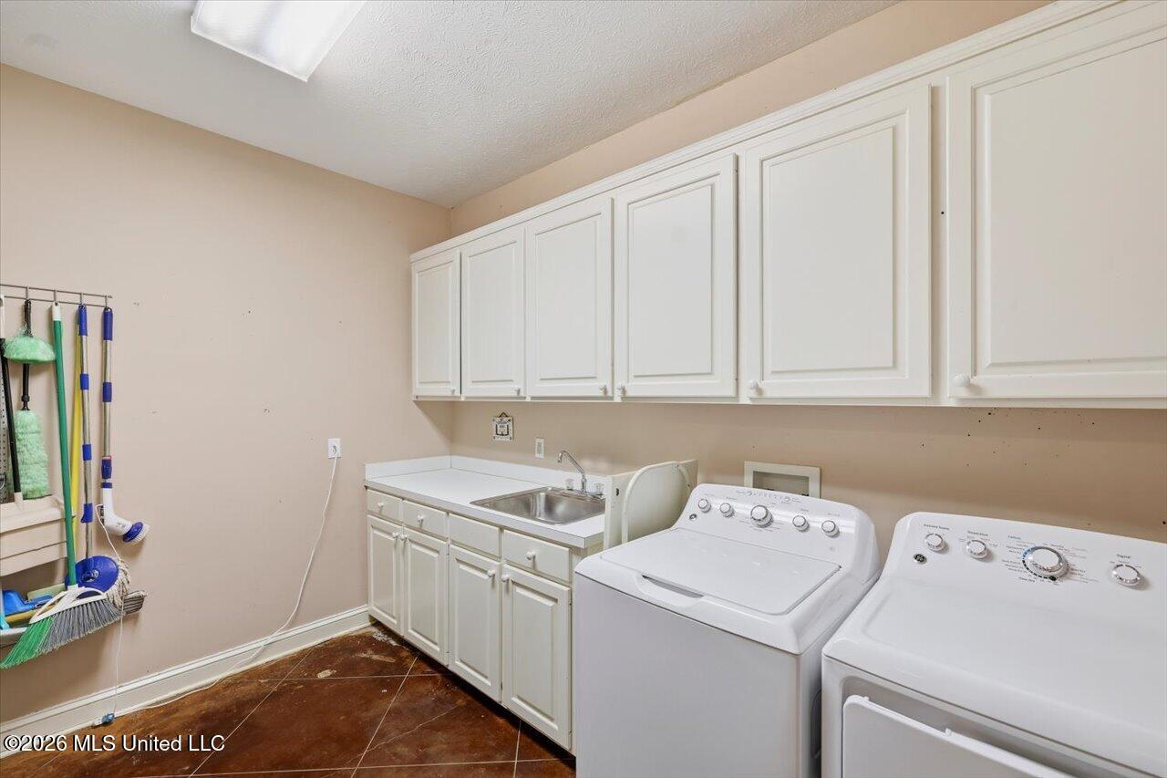 10500 Lebanon Pinegrove Road