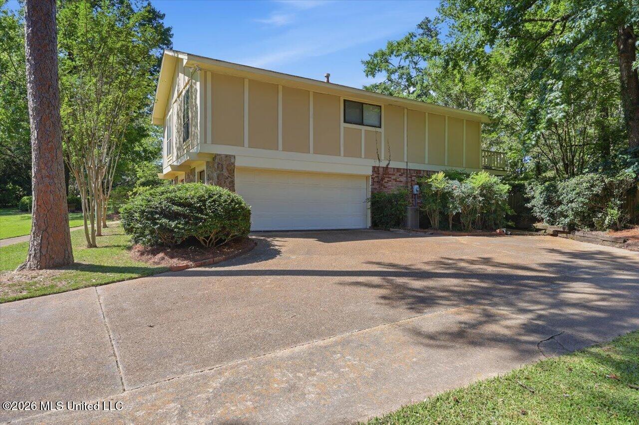 309 Longwood Drive