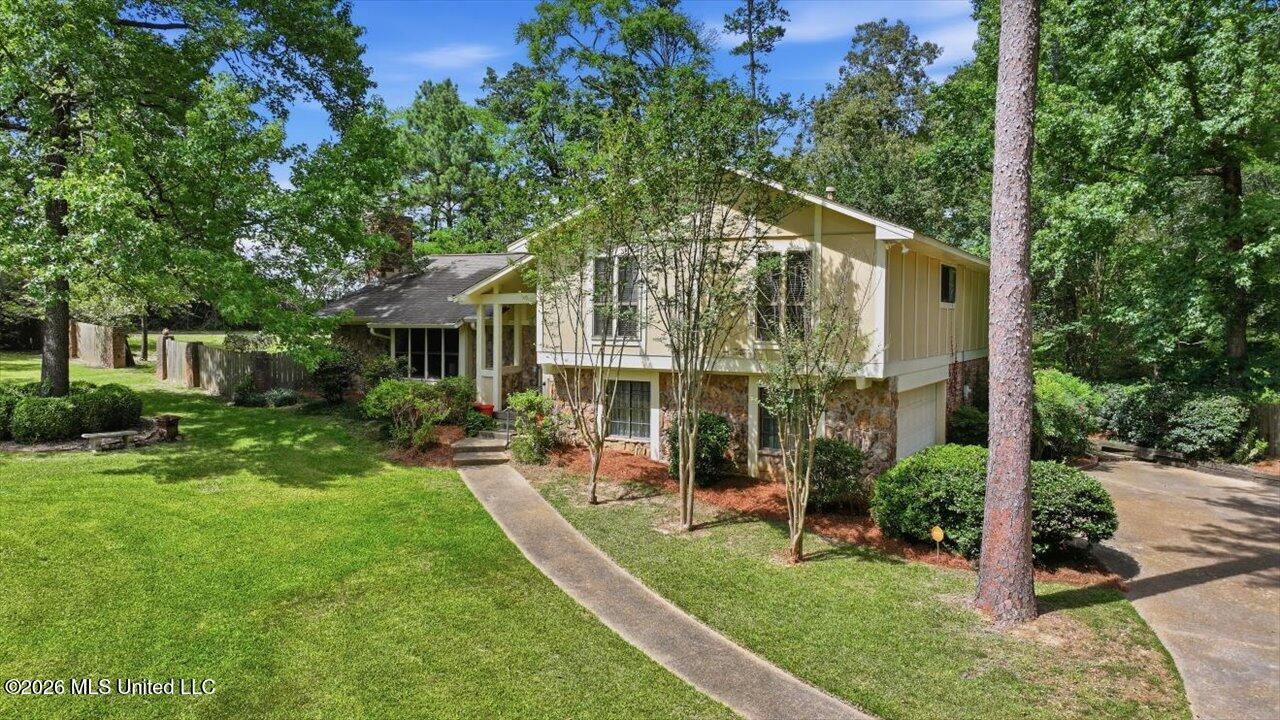 309 Longwood Drive
