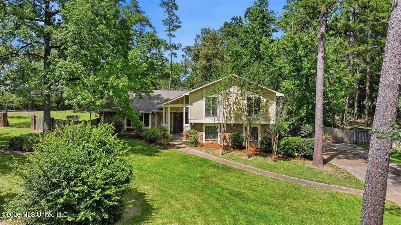 309 Longwood Drive
