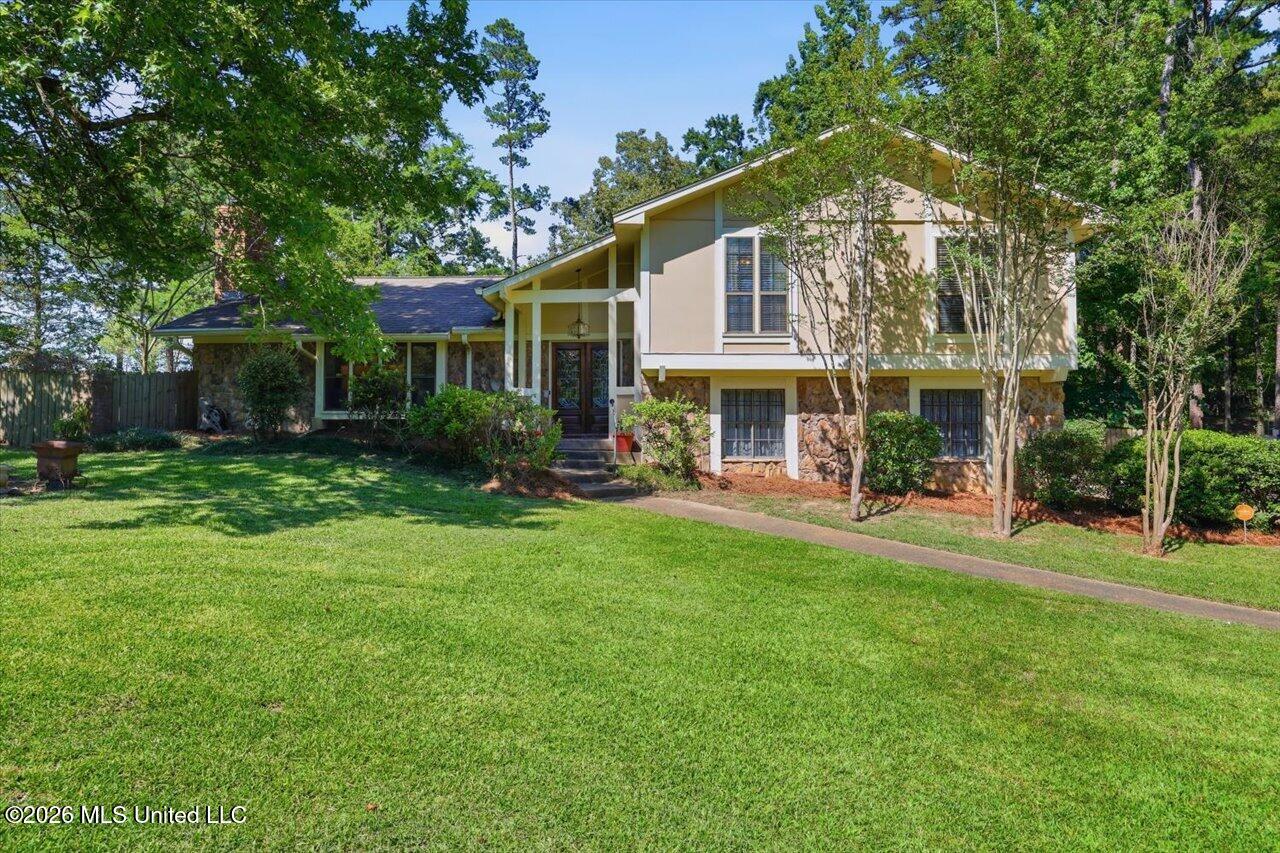 309 Longwood Drive