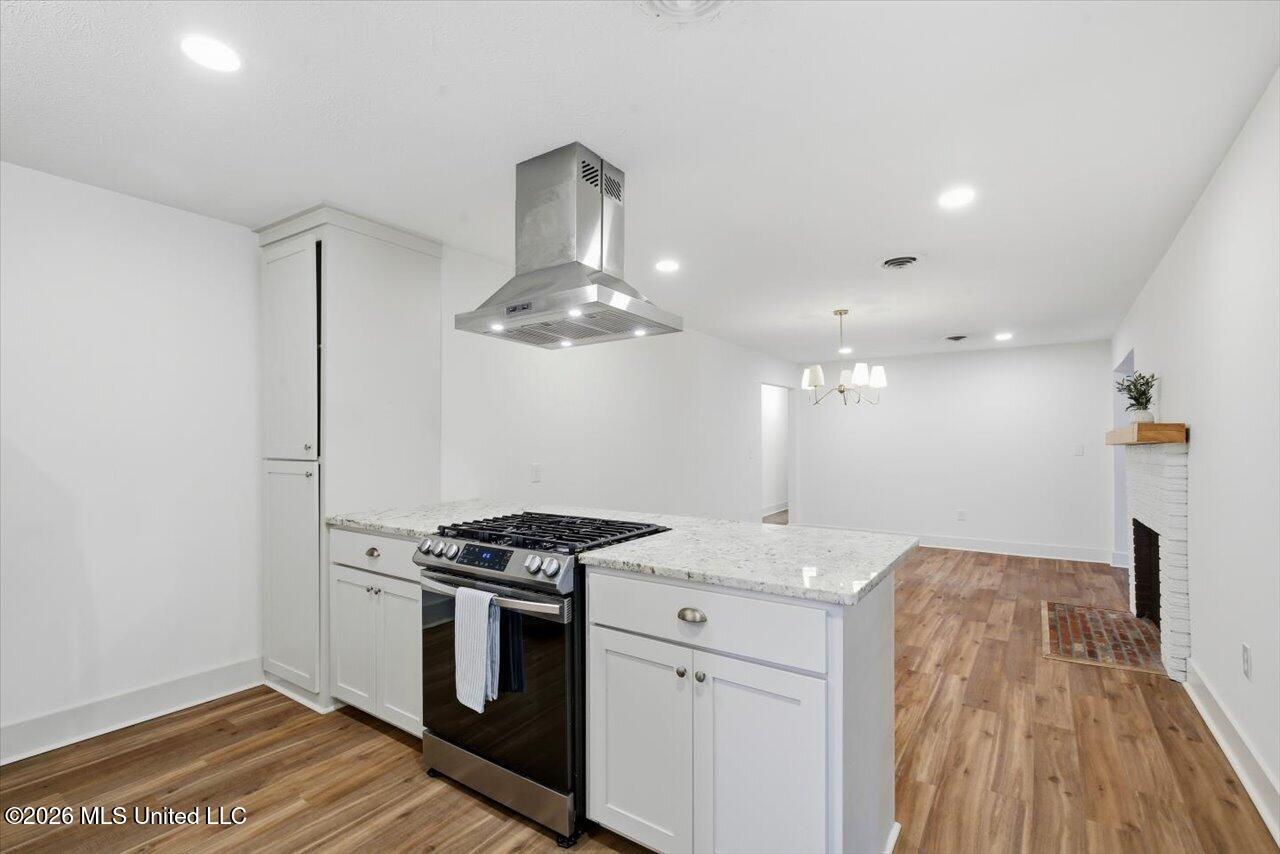 804 Dunton Road