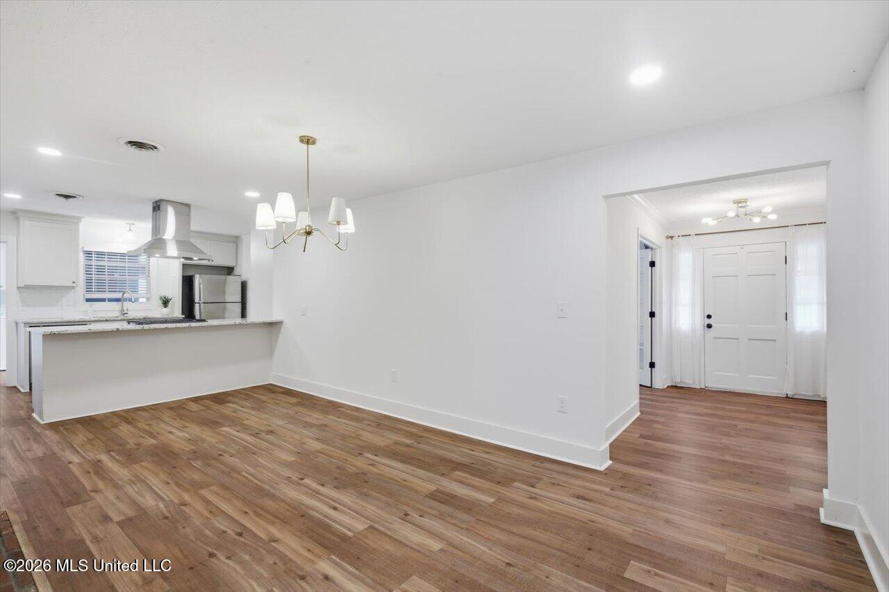 804 Dunton Road