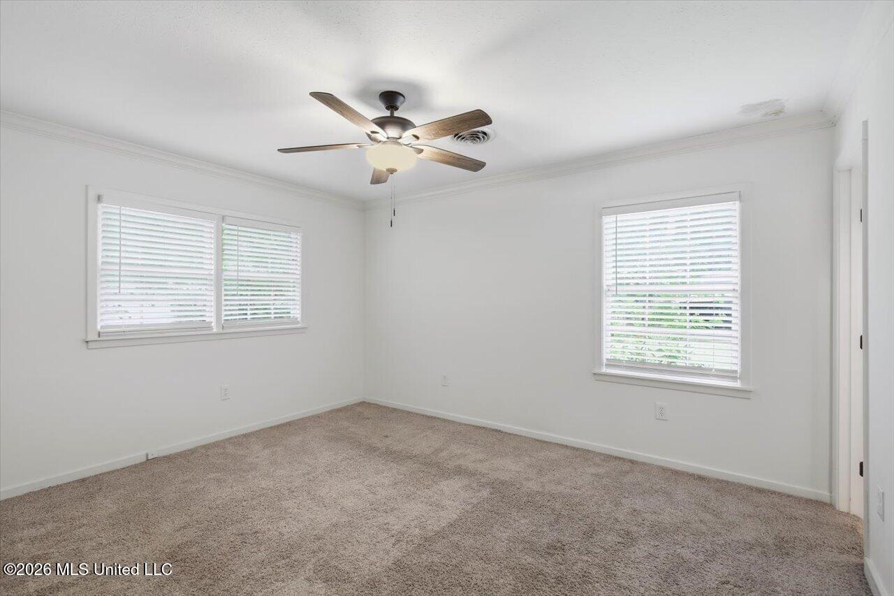 804 Dunton Road