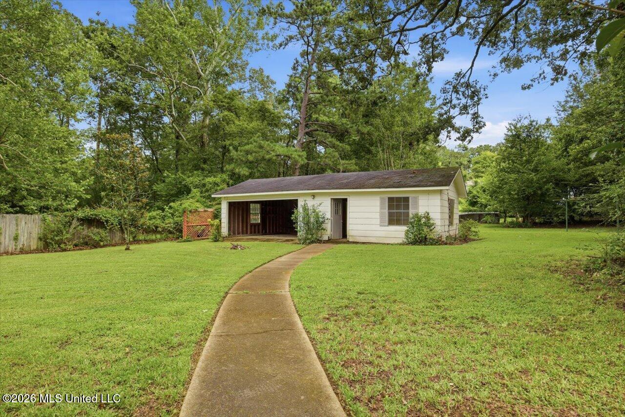 804 Dunton Road