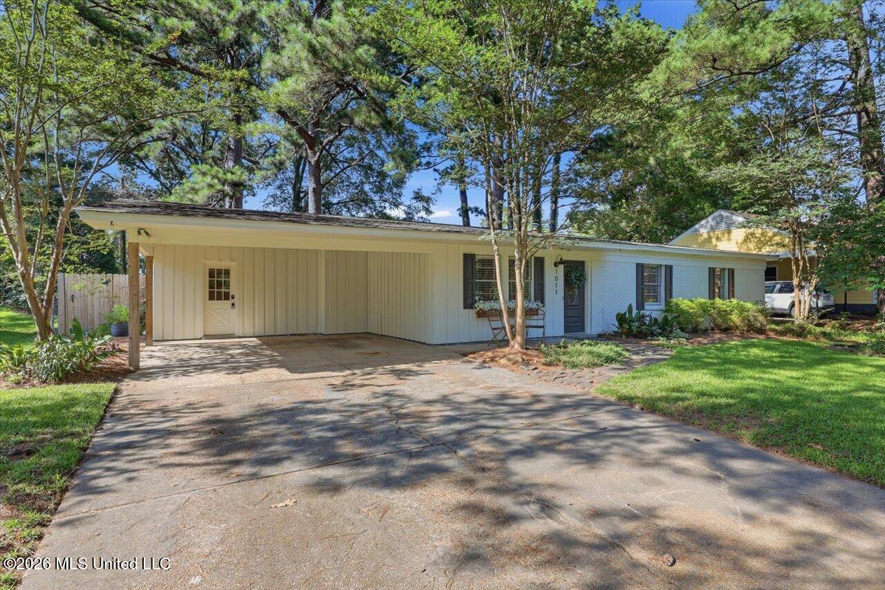 1011 Andover Street