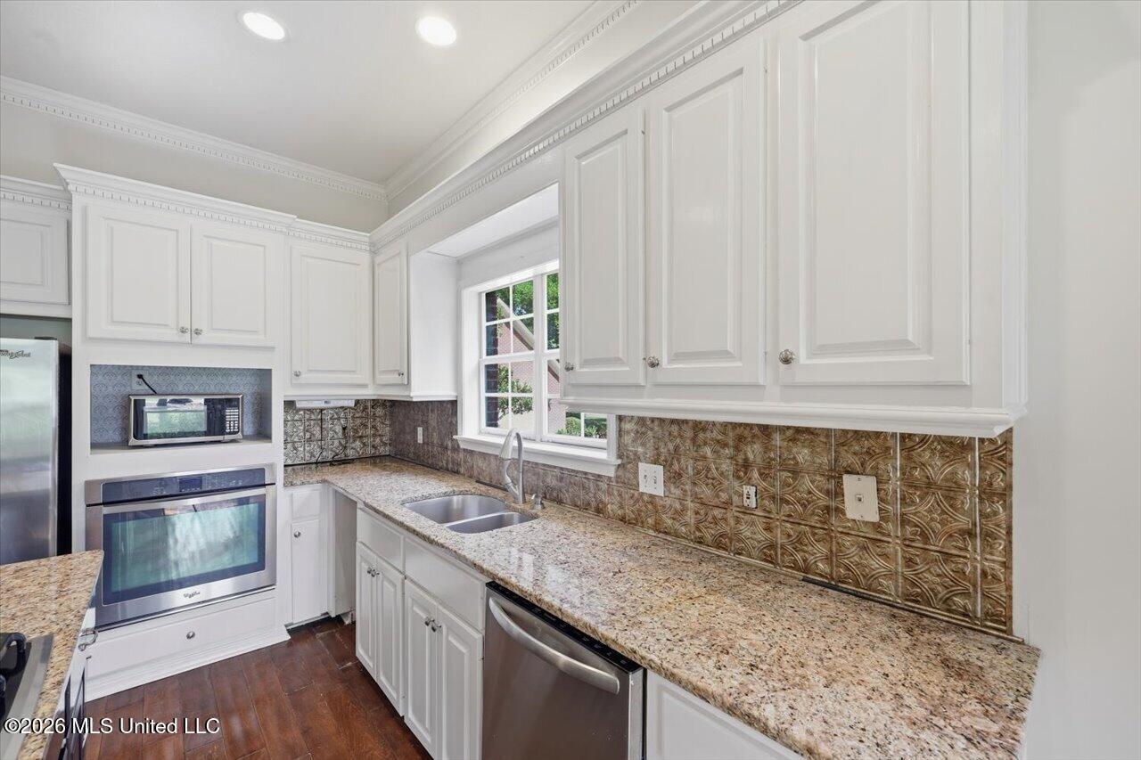 108 Blueberry Hill Lane