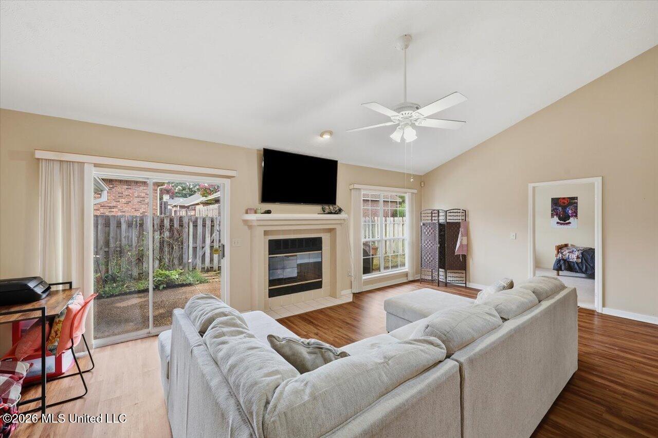 137 Villa Way