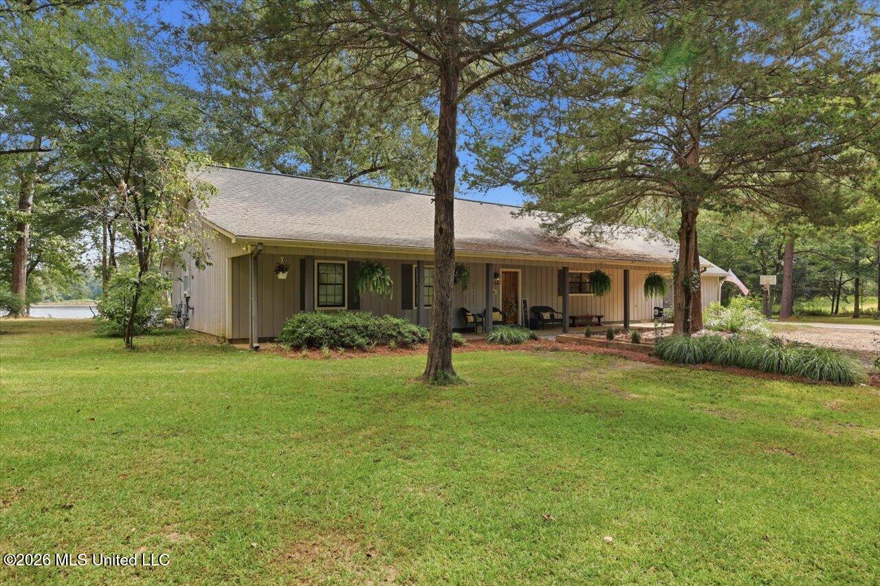 1226 Wesley Drive