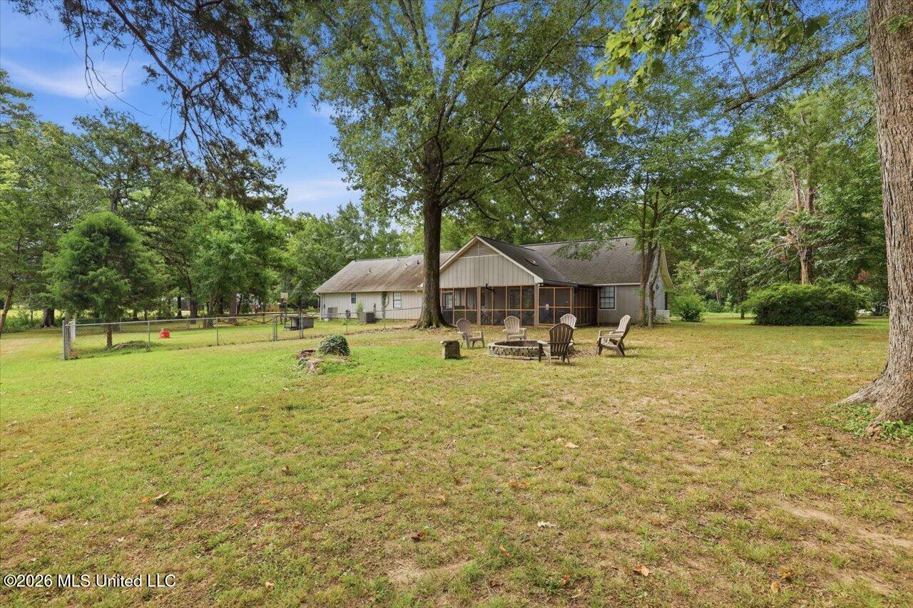 1226 Wesley Drive