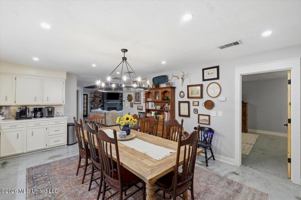 1226 Wesley Drive