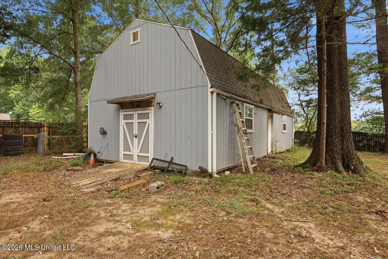 1226 Wesley Drive