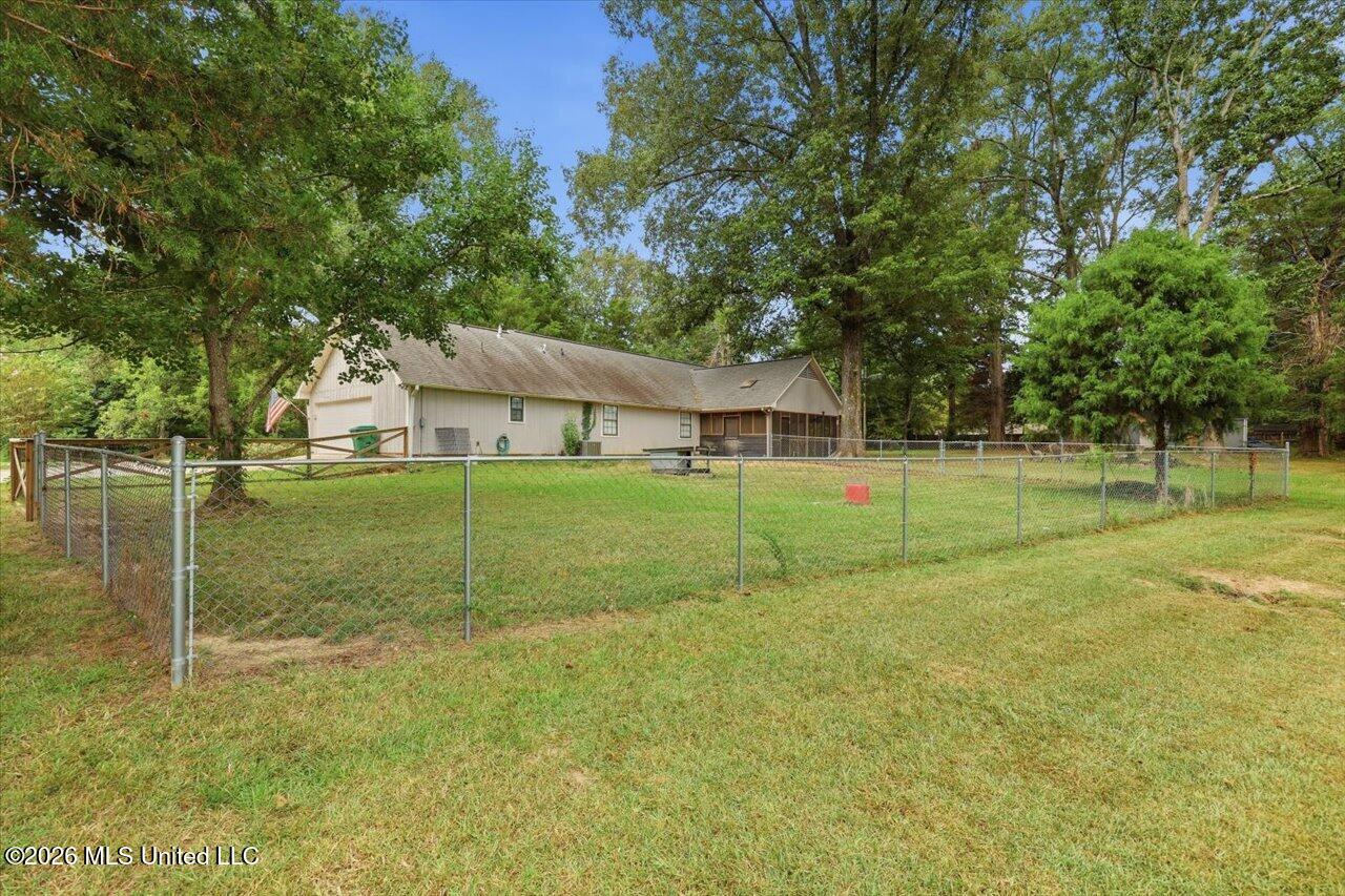 1226 Wesley Drive