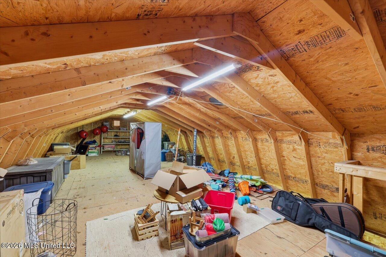 1226 Wesley Drive