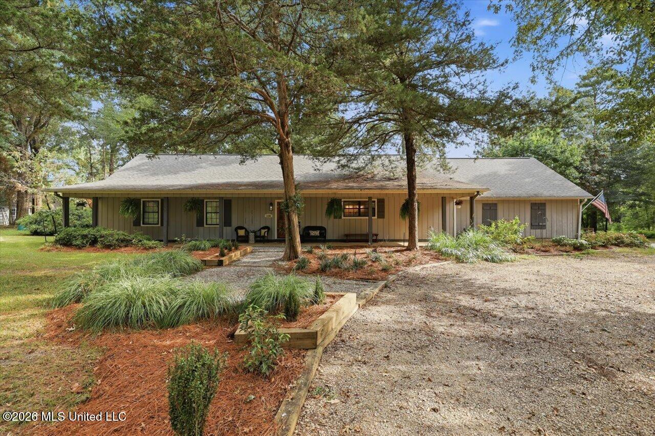 1226 Wesley Drive