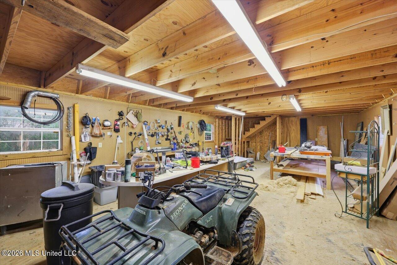 1226 Wesley Drive