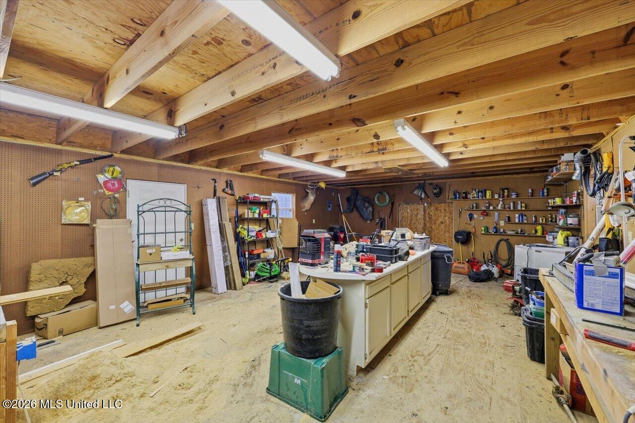 1226 Wesley Drive