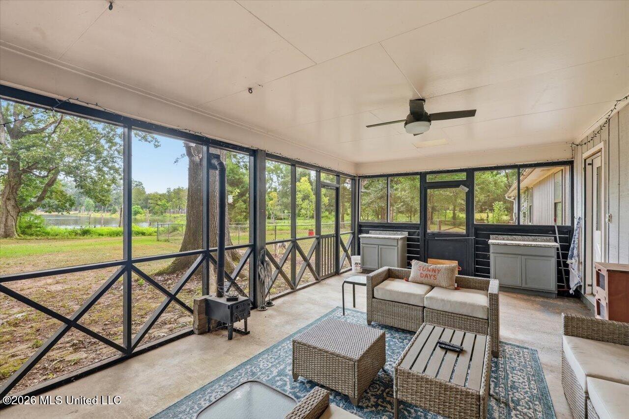 1226 Wesley Drive
