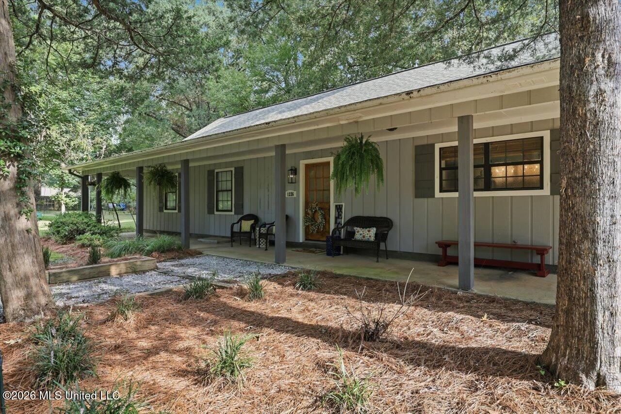 1226 Wesley Drive