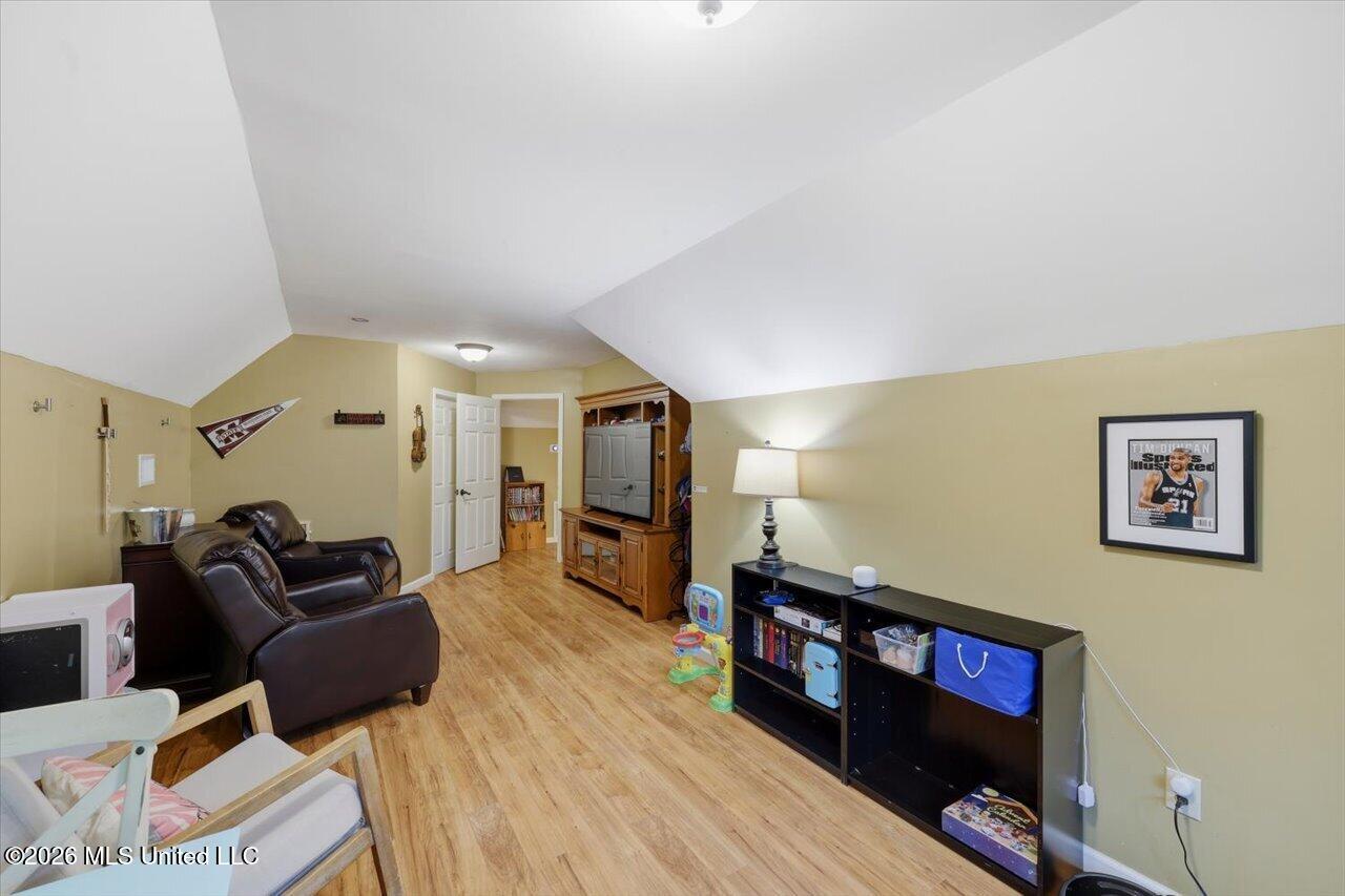 324 Warwick Road