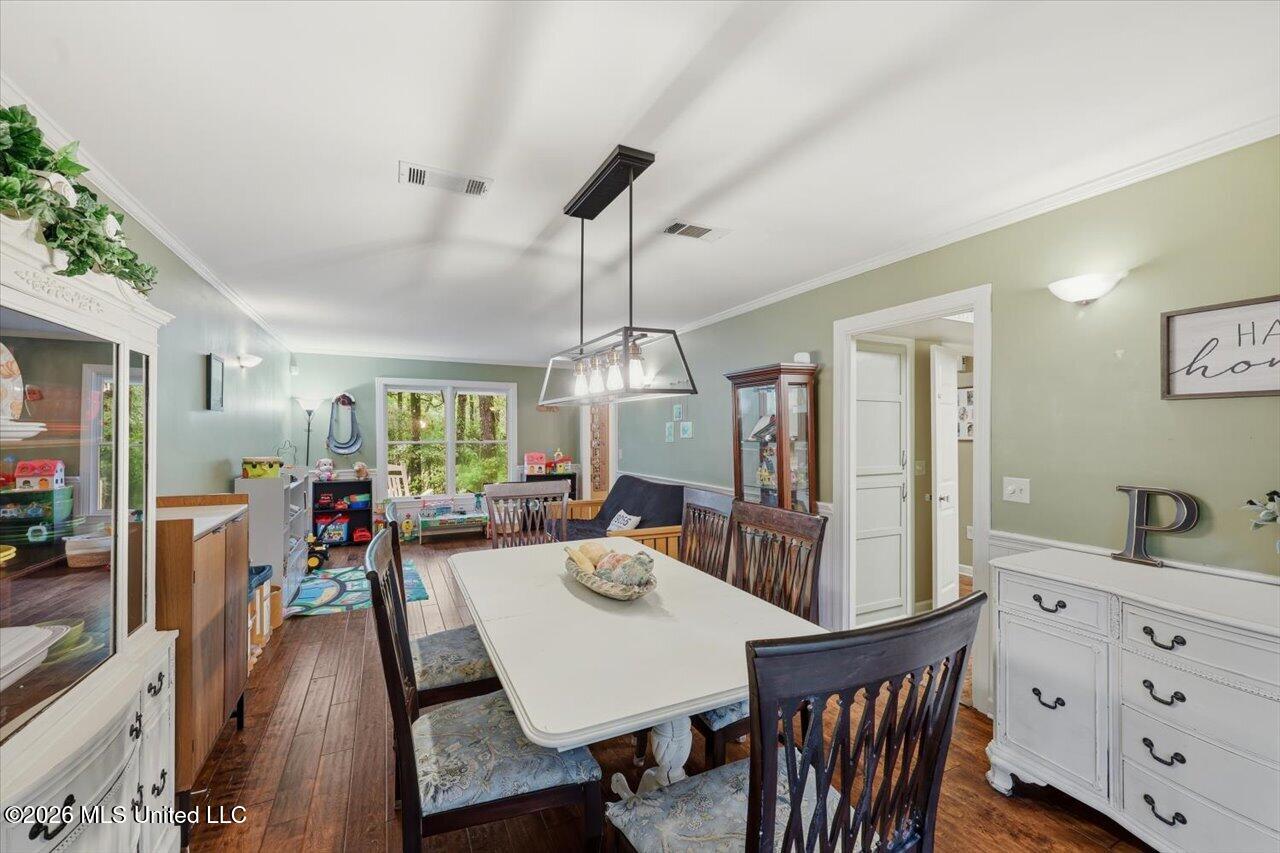 324 Warwick Road