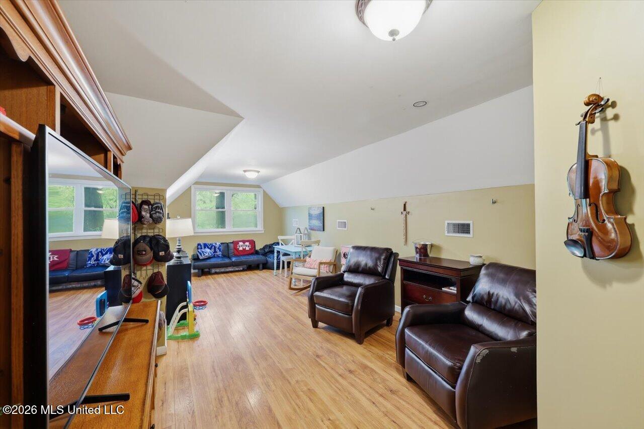 324 Warwick Road