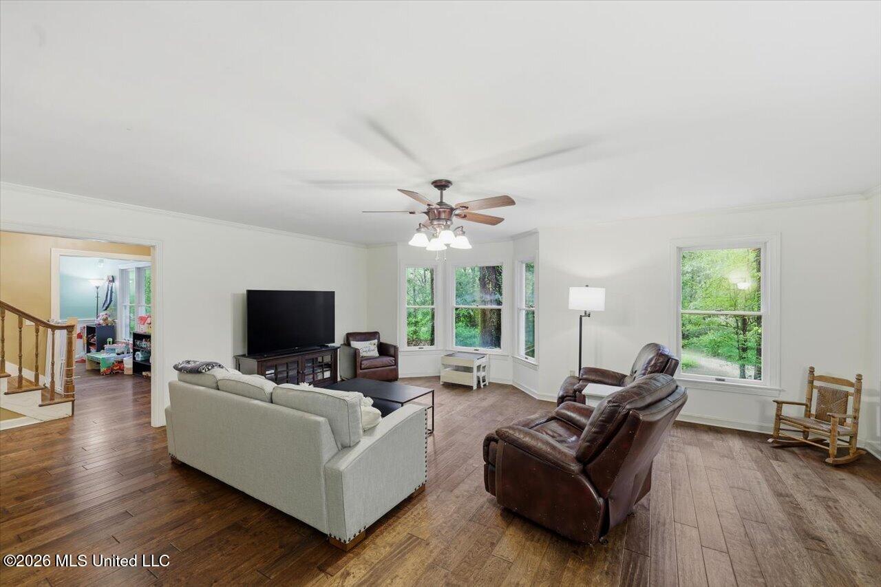 324 Warwick Road