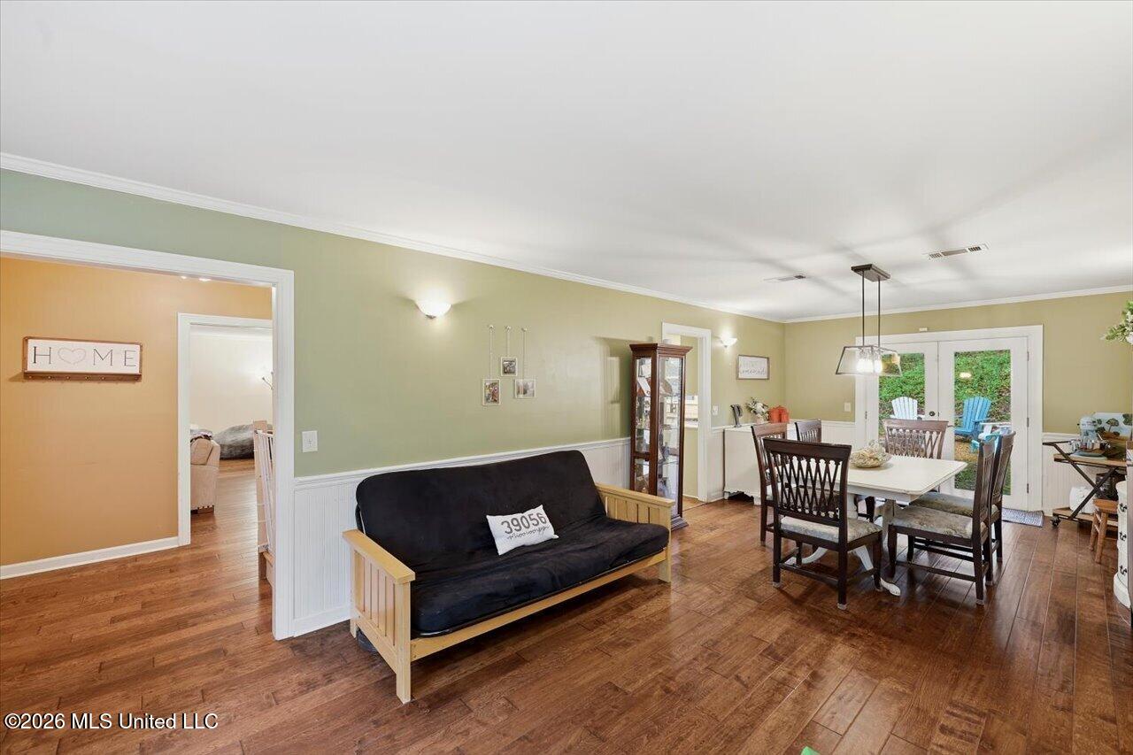 324 Warwick Road