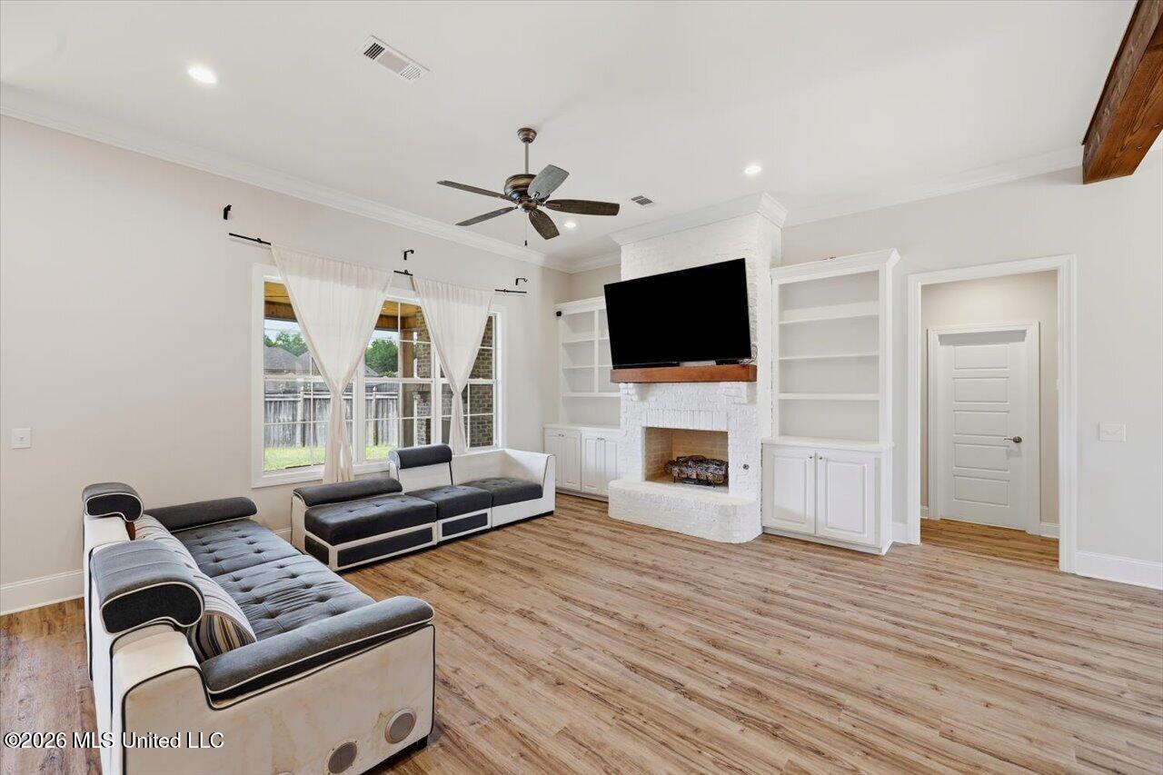 102 Twain Trail