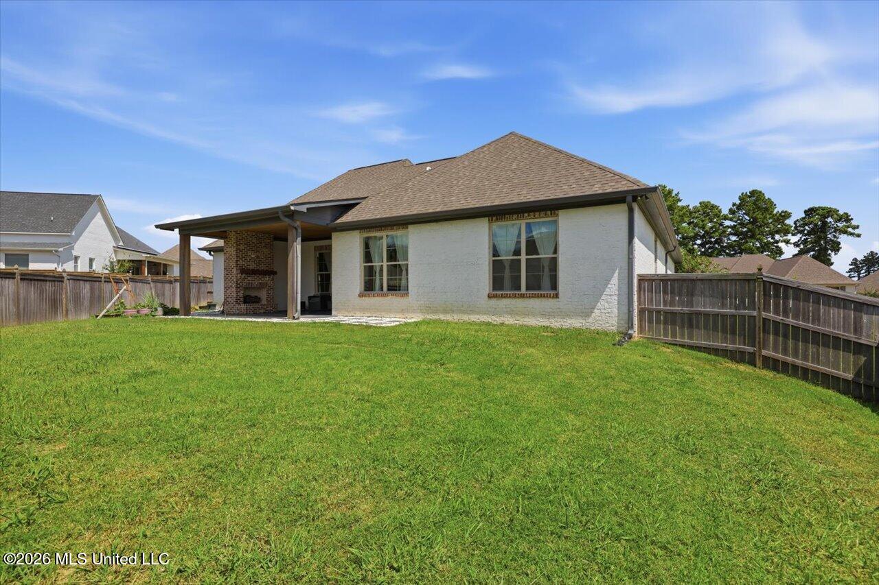 102 Twain Trail
