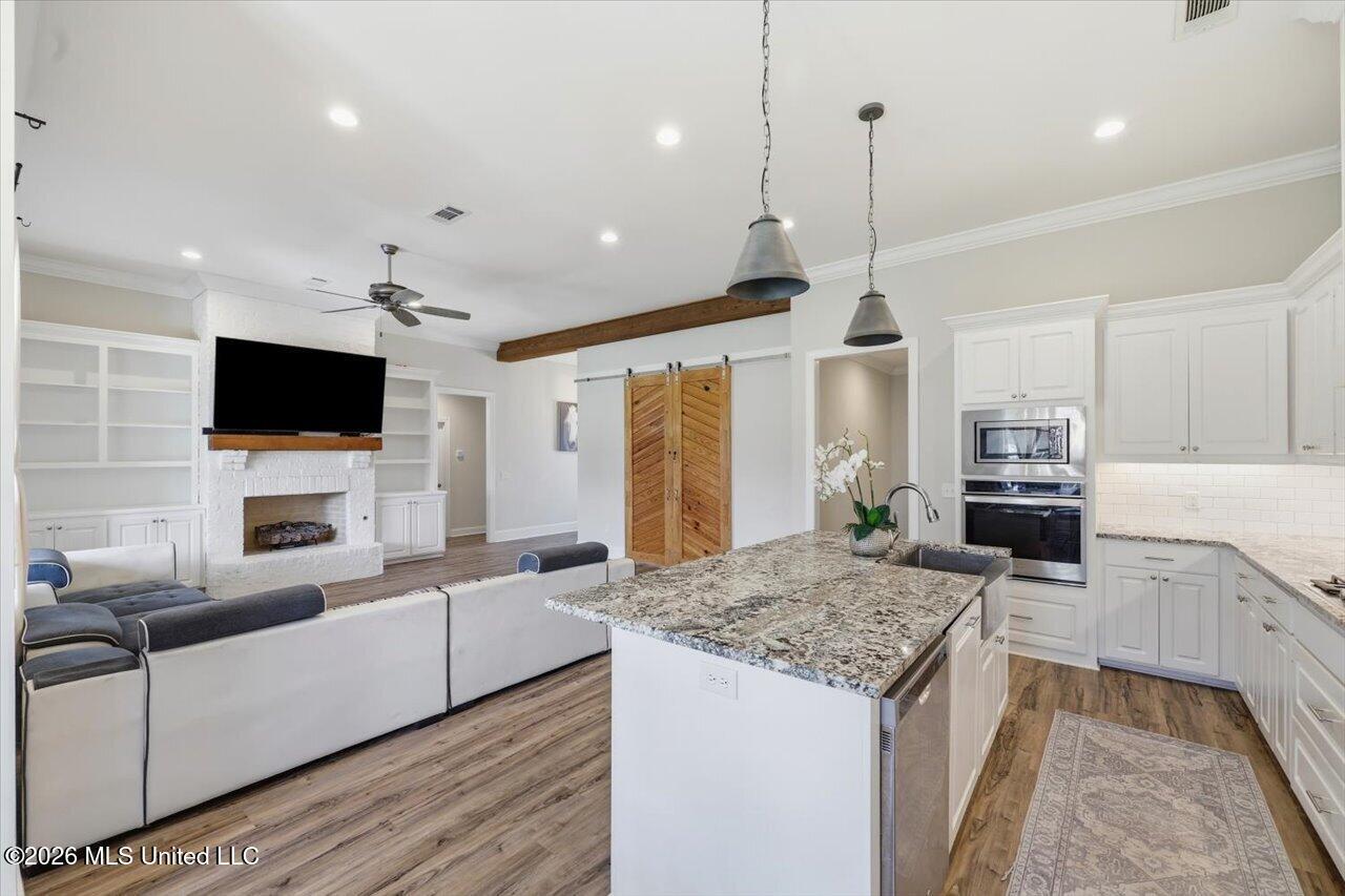 102 Twain Trail