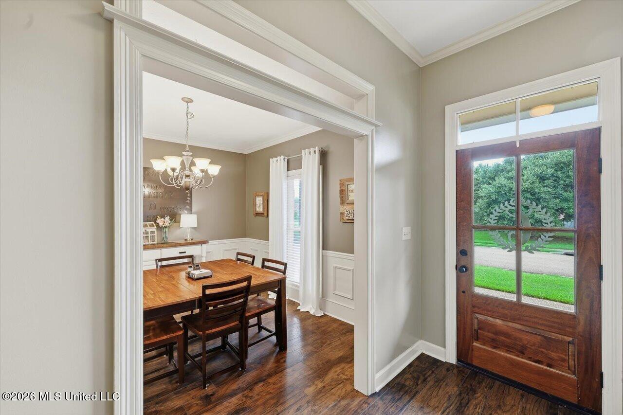 313 Hunters Ridge Drive