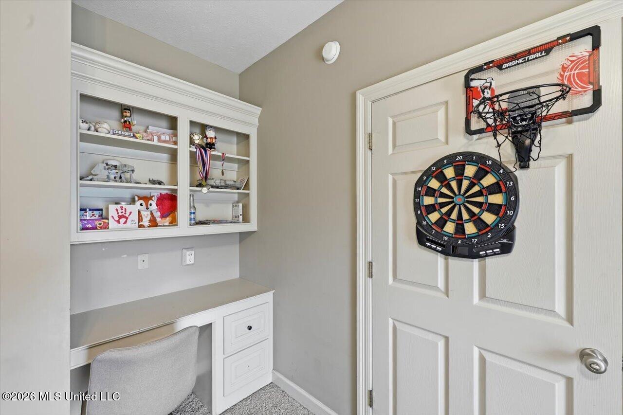 313 Hunters Ridge Drive
