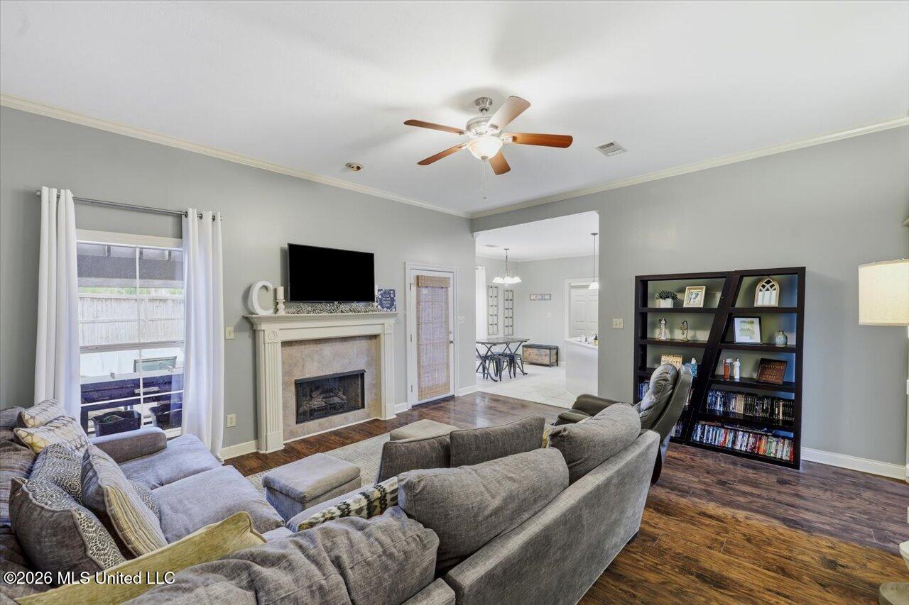 313 Hunters Ridge Drive