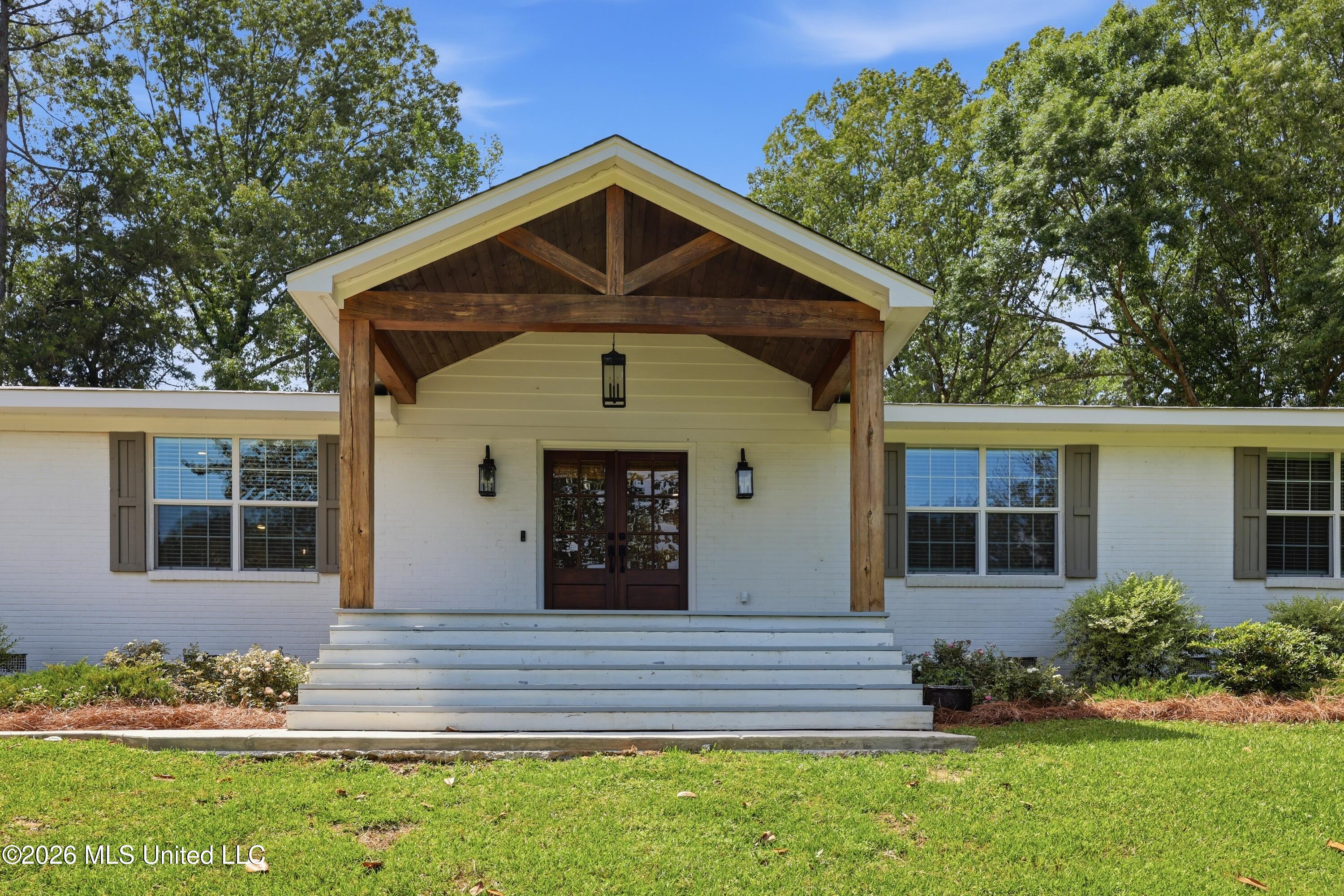 573 Clinton Tinnin Road