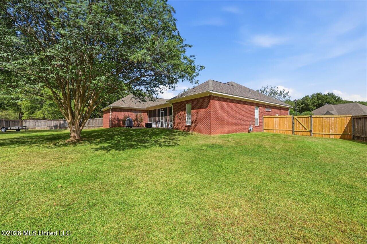 104 Hunters Glen
