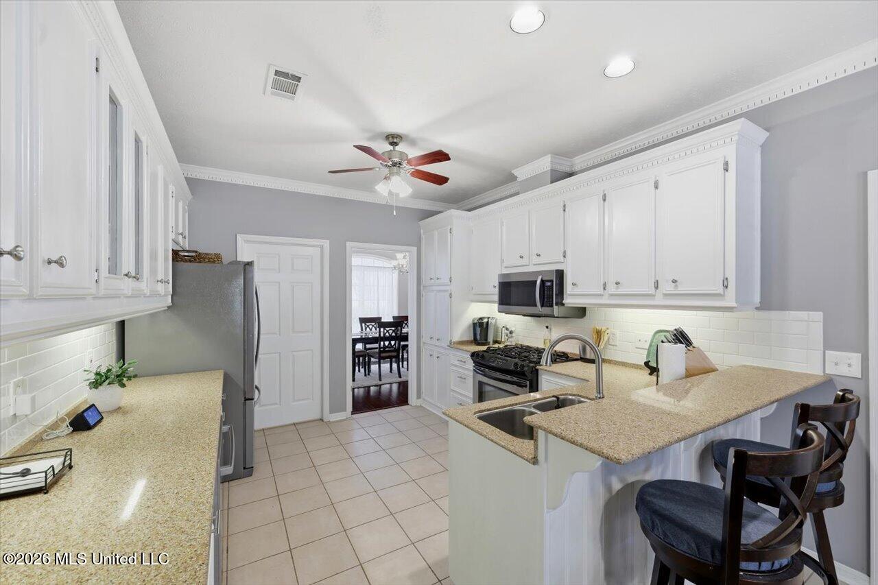 104 Hunters Glen