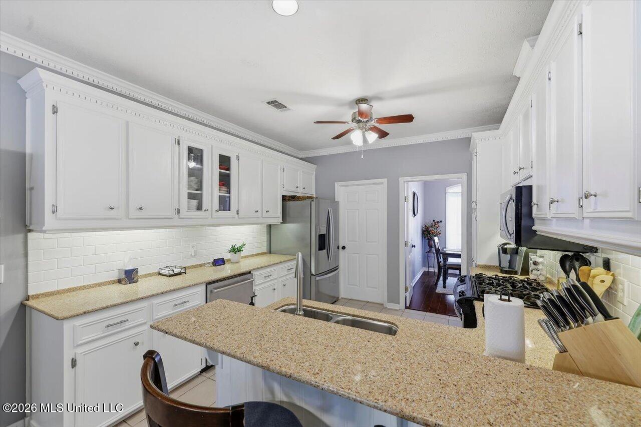 104 Hunters Glen