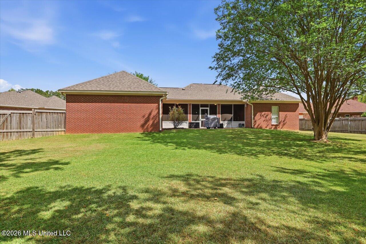 104 Hunters Glen