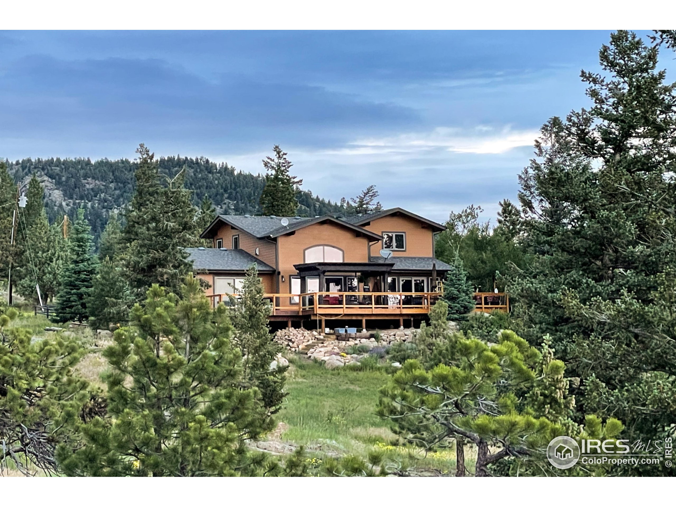 385 Lakeshore Park Rd