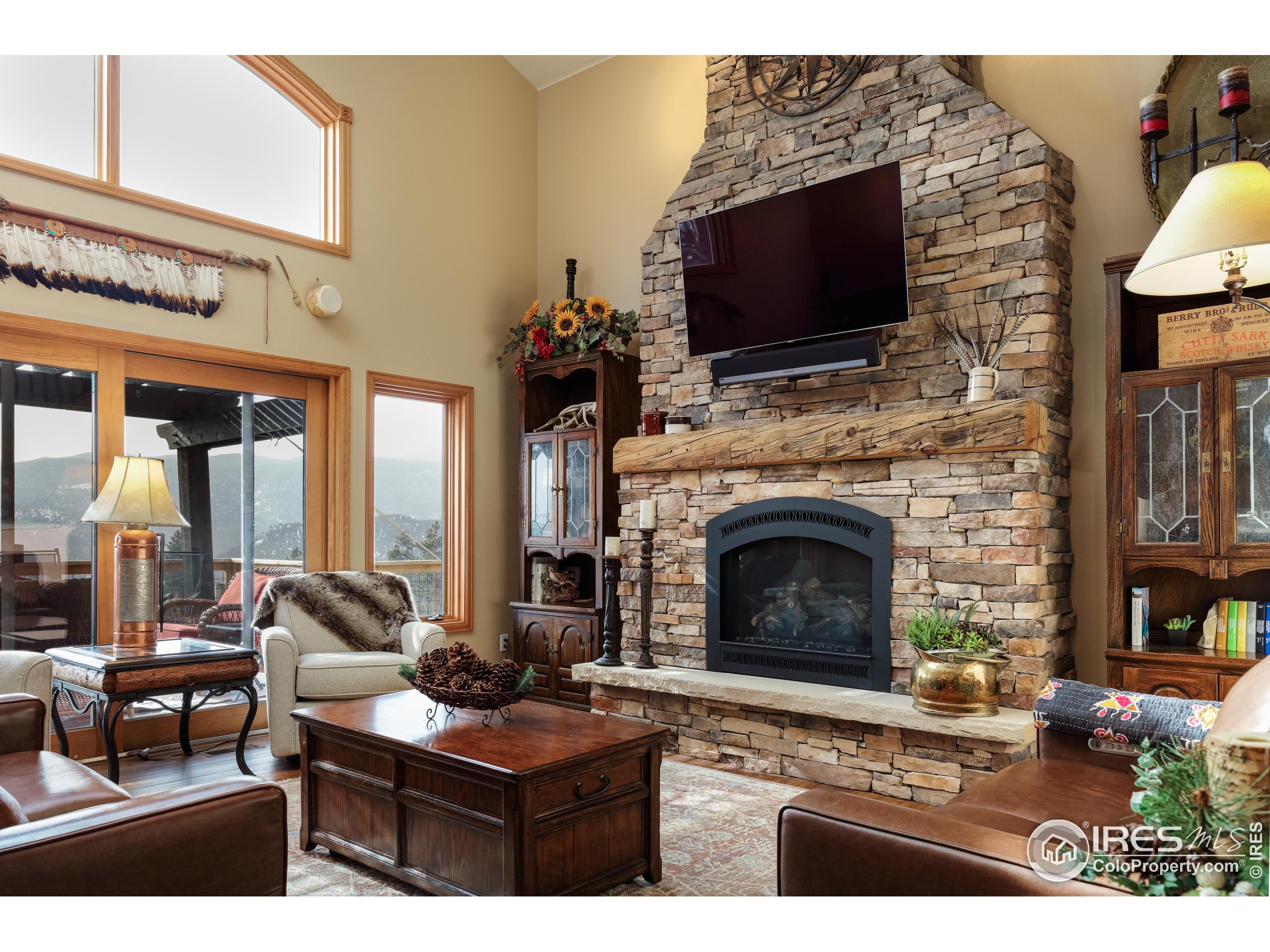 385 Lakeshore Park Rd