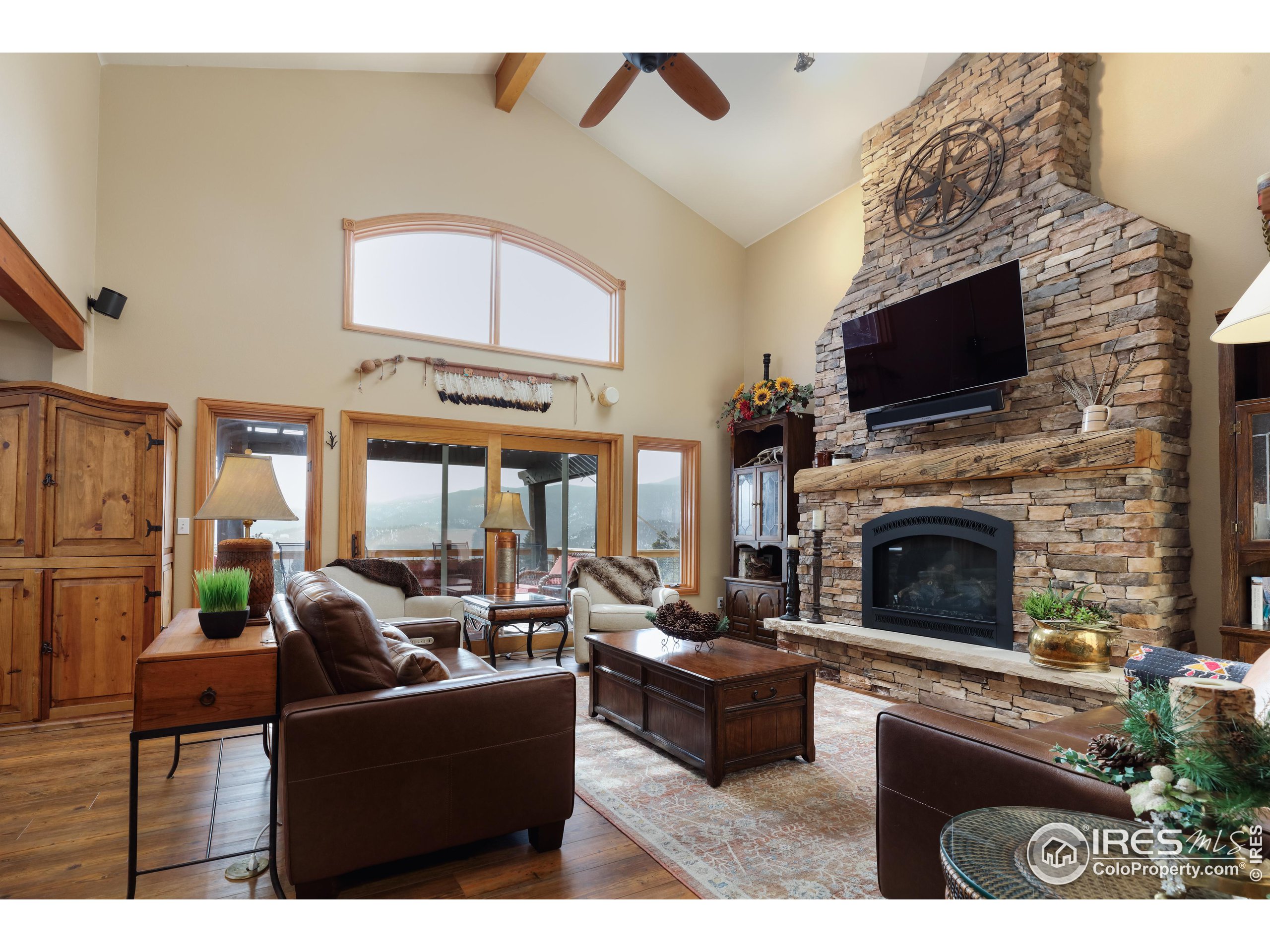 385 Lakeshore Park Rd